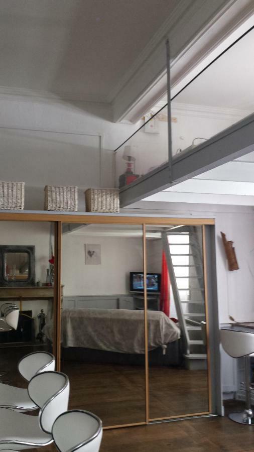 Coquet Studio En Mezzanine Nuit Pour 2 Personnes Saint-Girons  Luaran gambar