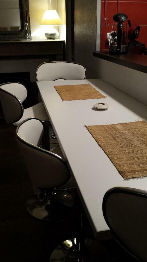 Coquet Studio En Mezzanine Nuit Pour 2 Personnes Saint-Girons  Luaran gambar